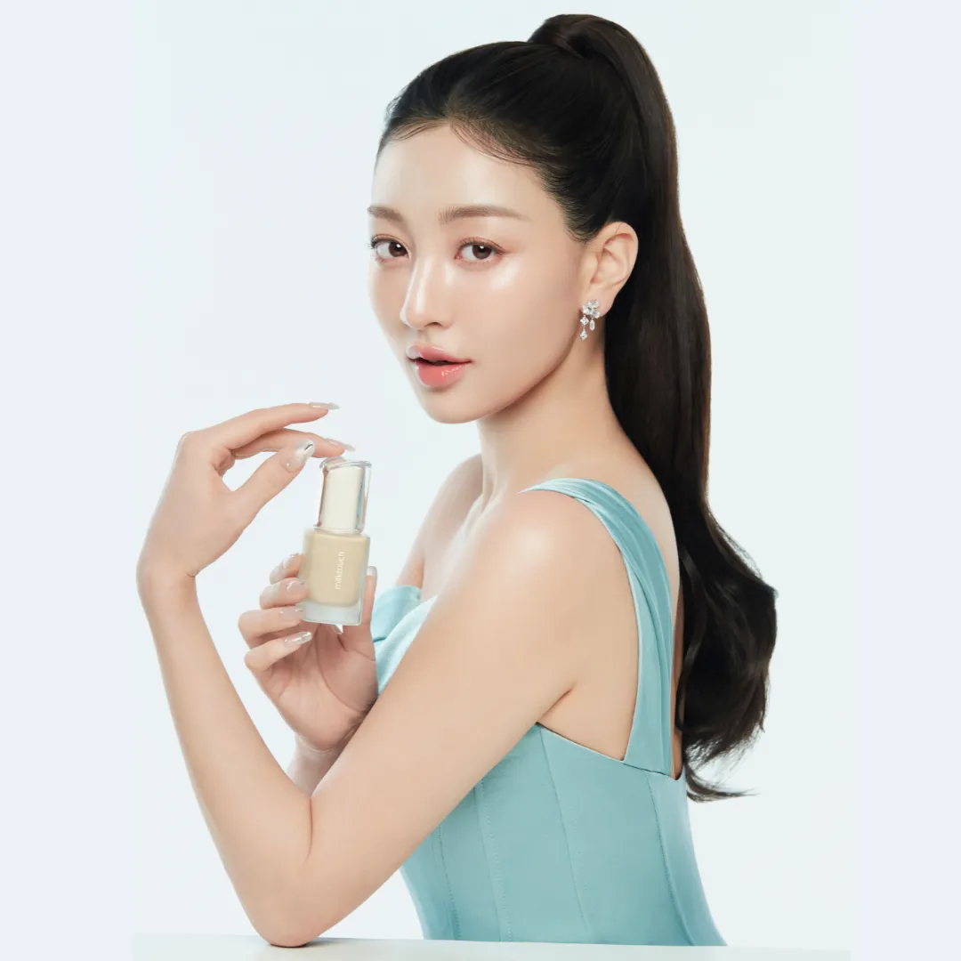 Milk Touch Dewy Glass Skin fondotinta 01 Rosy Ivory glow